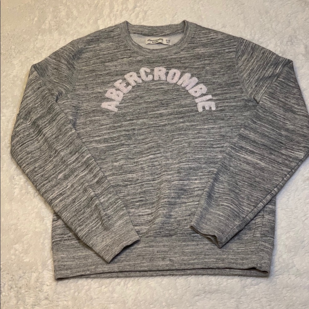 Abercrombie Kids Sweatshirt $10
Size 11/12